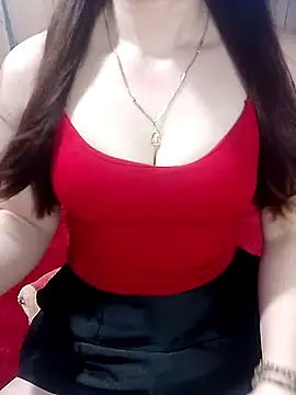 LeanaLy online show from April 7, 11:23 am