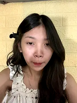 linh-lan1 online show from October 17, 11:57 am