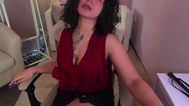 Aisha Goldstein online show from March 10, 6:17 am