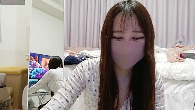 Komomo ch online show from March 27, 5:42 am