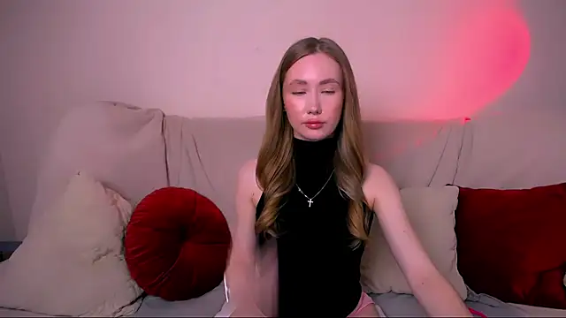 EllyColins online show from April 5, 3:05 am