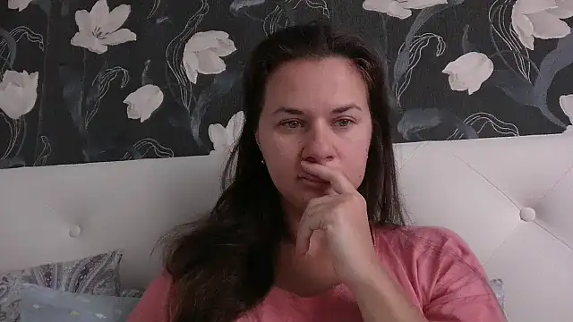 GiaaCaranggi online show from October 15, 5:10 am