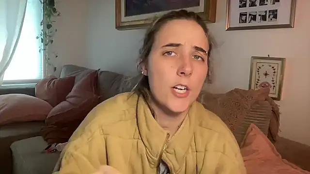 lill daddysgirl online show from February 9, 7:49 pm