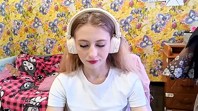 AmeliLia online show from October 18, 7:55 am