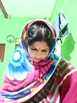 Karishma cute online show from November 7, 12:16 am