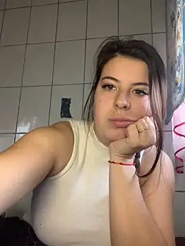 MiraCastellon online show from November 24, 12:07 pm