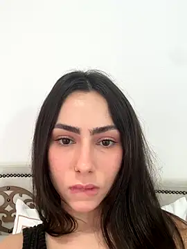 Baby Mia pires online show from October 13, 5:48 pm