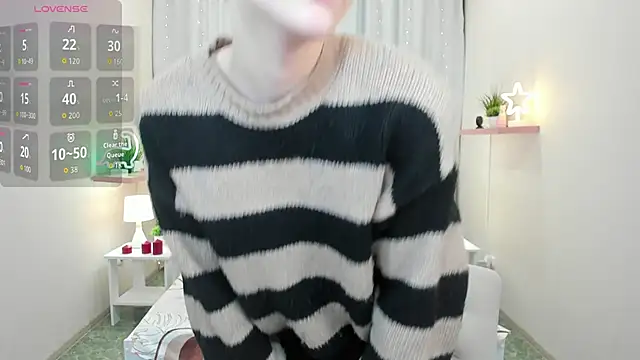 EllaSloan online show from October 25, 6:10 am