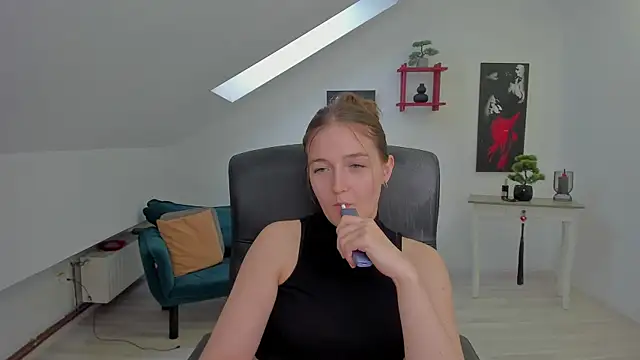 AnneWilsonn online show from May 6, 6:06 am