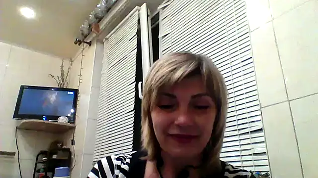 Lia Ray online show from October 17, 7:39 pm