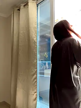 GODDESS zyrene online show from November 10, 2:45 pm