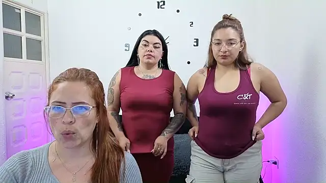 lesb milf online show from February 11, 2:04 am