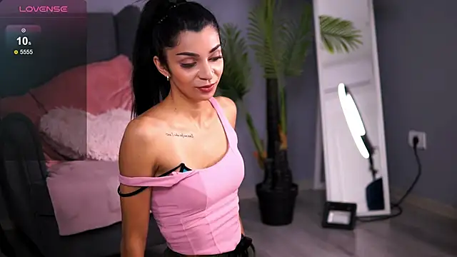 ReneeVoss online show from November 5, 5:01 am