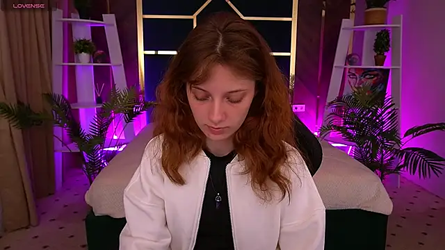 CuteeFoxy online show from October 21, 7:23 am