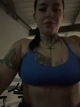 lucycoxxoxo online show from May 16, 1:19 am