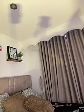  TiniWild online show from February 18, 11:04 pm