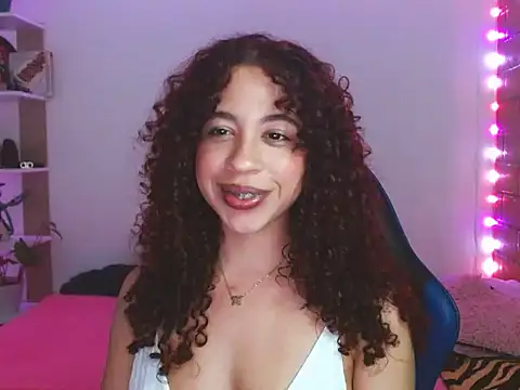 Medussa3033 online show from April 1, 3:40 am