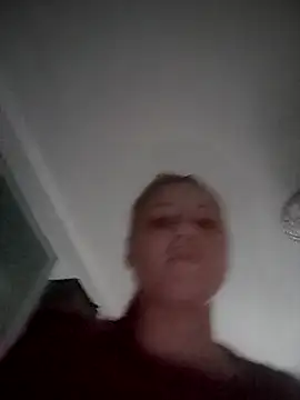 SandyCassie online show from November 10, 6:08 am