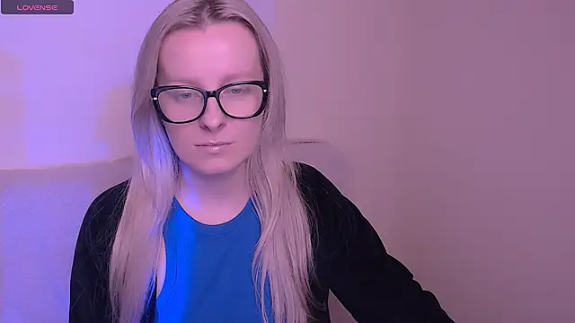 AllaLeomz online show from November 20, 9:32 am