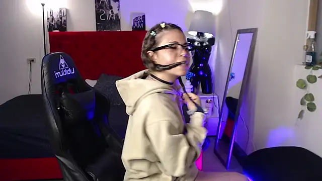 Insomniia  online show from October 27, 1:17 pm