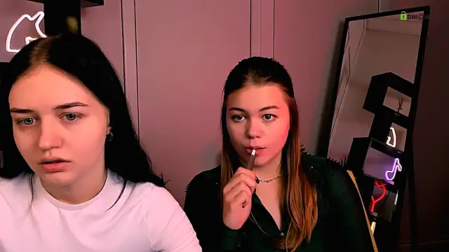 miki ti online show from October 24, 9:05 am