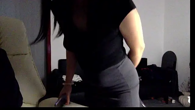 littlesluttycat online show from October 18, 1:58 pm