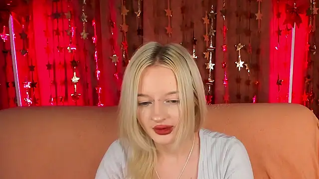 AlessaKiss online show from February 15, 1:41 am