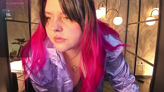 LorettaBerry online show from October 17, 2:42 pm