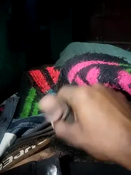 Snapshot of M-MAYA chatting on November 12, 12:30 am M-MAYA online show from November 12, 12:30 am