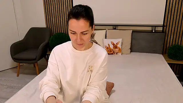 DitaNoir online show from April 17, 6:04 am