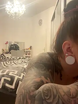 Barbie 1312 online show from November 8, 3:39 pm