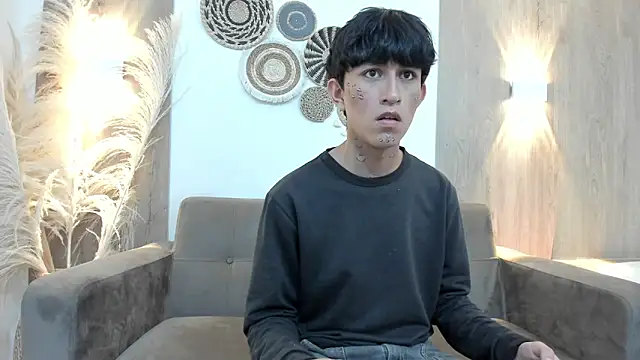 hoot booys  online show from November 26, 7:48 pm