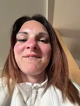 kinkysarahx online show from April 30, 1:16 pm