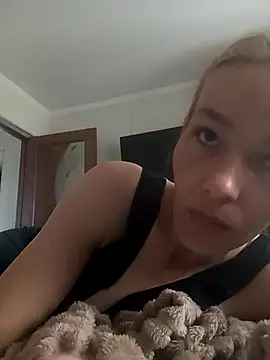 Coare Cindy online show from May 9, 8:38 am