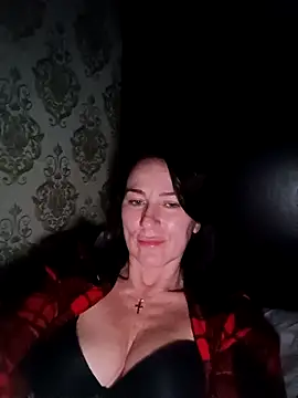 Luna 7777 online show from April 19, 8:00 pm