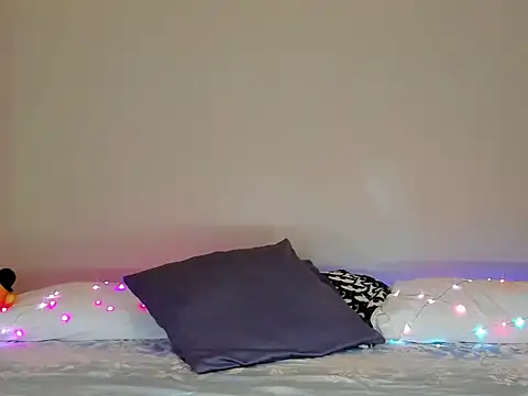 Sexy KimberlyXx online show from May 26, 5:18 am
