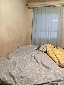 Roronae online show from November 8, 7:19 pm