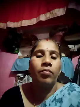 OliveGreen22 online show from November 1, 5:44 am