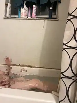 faithorsini8 online show from November 4, 1:43 am