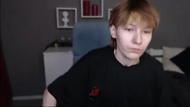 guitarandangell online show from March 6, 11:49 am