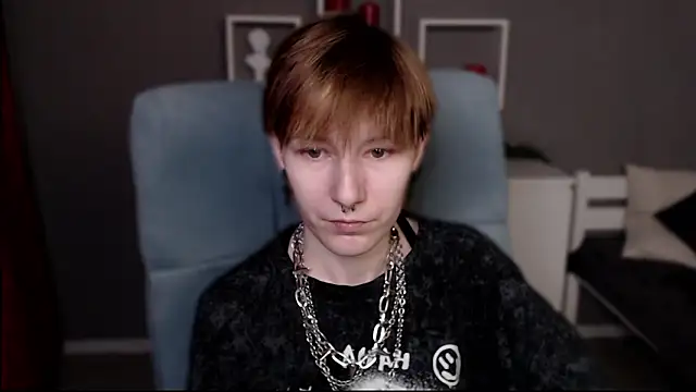 guitarandangell online show from March 7, 6:26 pm