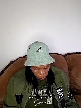 Hotcougar online show from December 3, 5:32 am