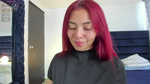 melanie roux   online show from March 5, 5:09 pm