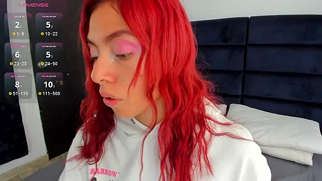 melanie roux   online show from November 25, 12:18 pm