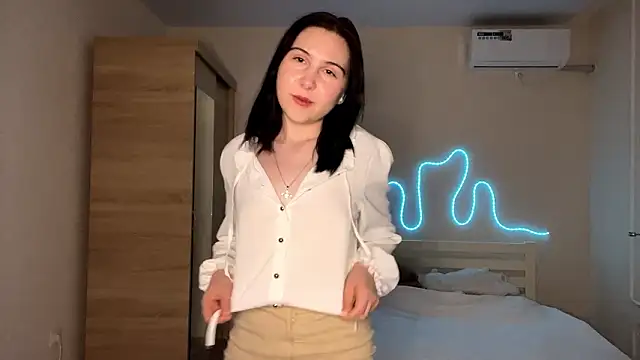 MyraLitterers online show from March 15, 4:20 pm