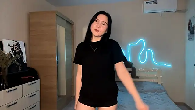 MyraLitterers online show from April 4, 4:17 pm