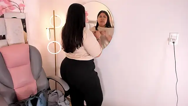 Dakota jhons1 online show from April 13, 6:30 pm