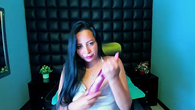 AshleyMontenegro online show from January 10, 9:08 pm