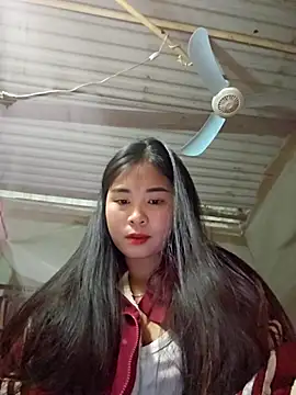 Squirrel-Pear online show from November 21, 1:18 am