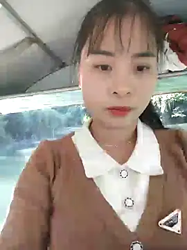 Squirrel-Pear online show from November 23, 2:36 am